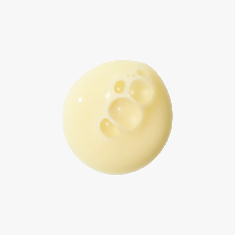 Synergie Skin's Retifol with 0.4% encapsulated retinol plus gentle exfoliating peptides- Skincare texture